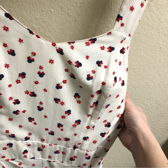 Disney LC Lauren Conrad dress white Minnie Mouse red size two, bow tie back - Picture 3 of 9